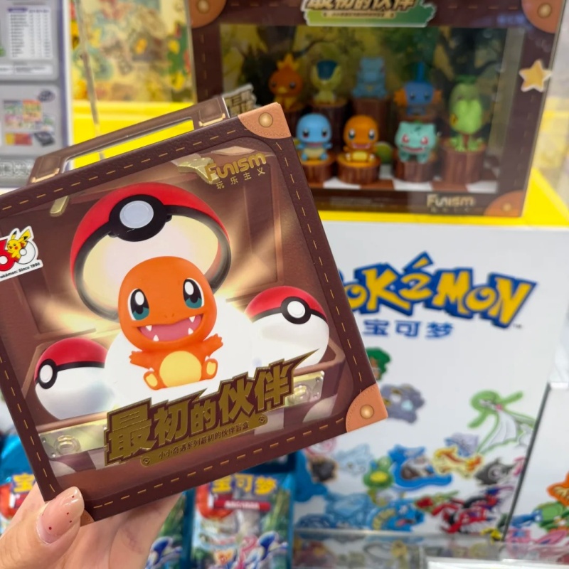 Spot New Funism Pokemon 30th A - Pokeball Cosplay Prop 评论和价格