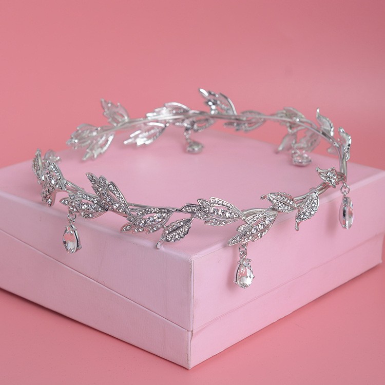 Luxury Crystal Crown Bridal Ha - Aerith Cosplay Prop 评论和价格