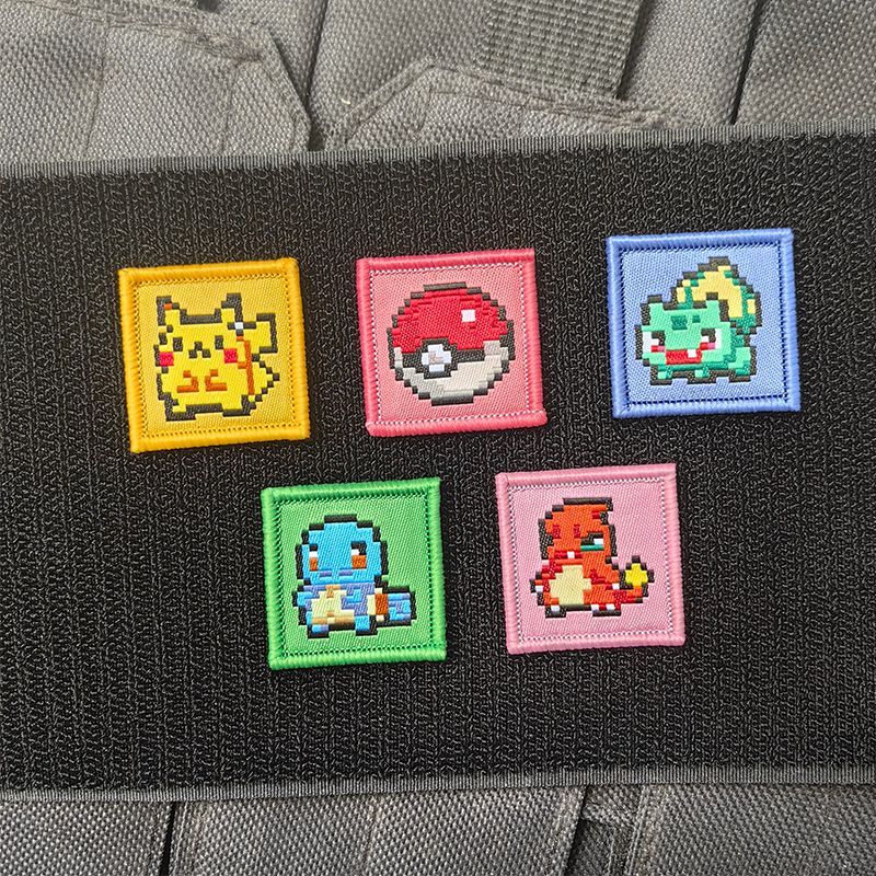Pokemon Game Pixel Embroidery  - Pokeball Cosplay Prop 评论和价格
